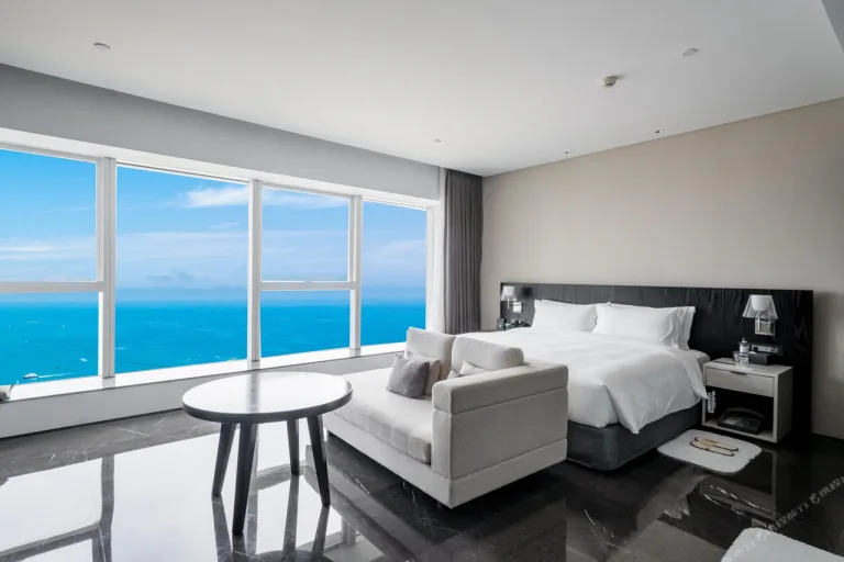 Qingdao Haiyi Sailing Hotel