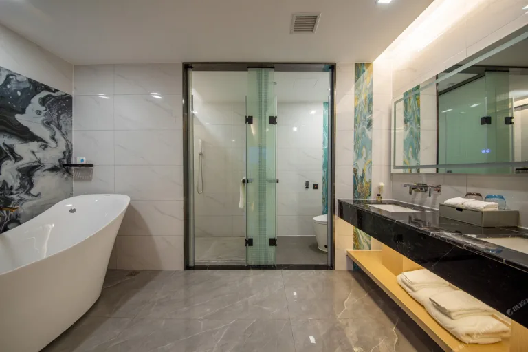 THOUSAND HOTEL