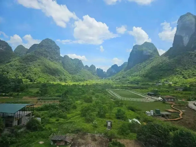 The Secret Glen Hotel
