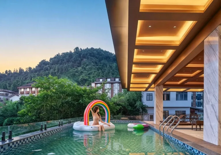 Zhangjiajie Four Seasons Lai · Riverside Resort Hotel (Baofeng Lake Scenic Area)