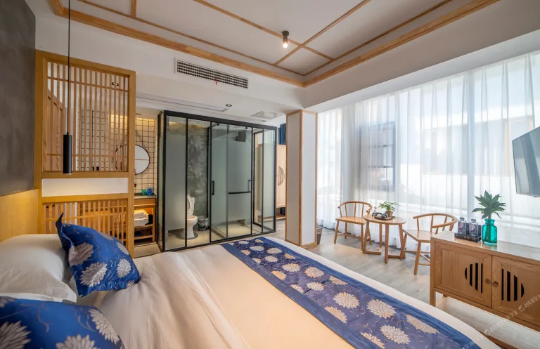 Eryatou Inn (Zhangjiajie National Forest Park)