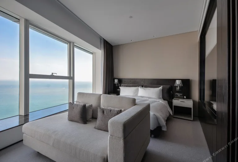 Qingdao Haiyi Sailing Hotel