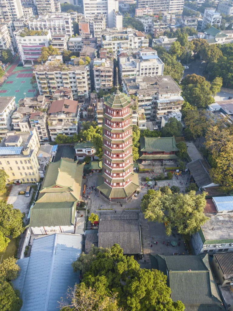 Китайский Новый год: Шанхай, Гонконг, Макао, Чжухай, Гуанчжоу — Temple of the Six Banyan Trees