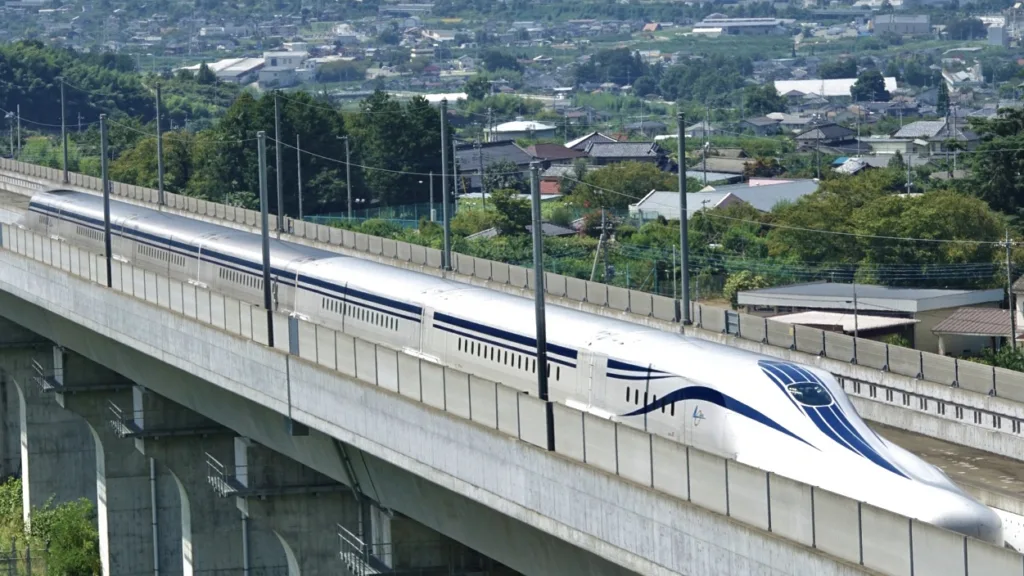 Китайский Новый год: Шанхай, Гонконг, Макао, Чжухай, Гуанчжоу — Maglev train