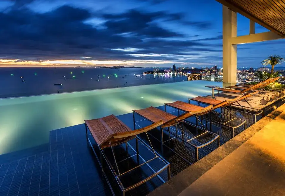 Centric Sea Pattaya Condo by Allen