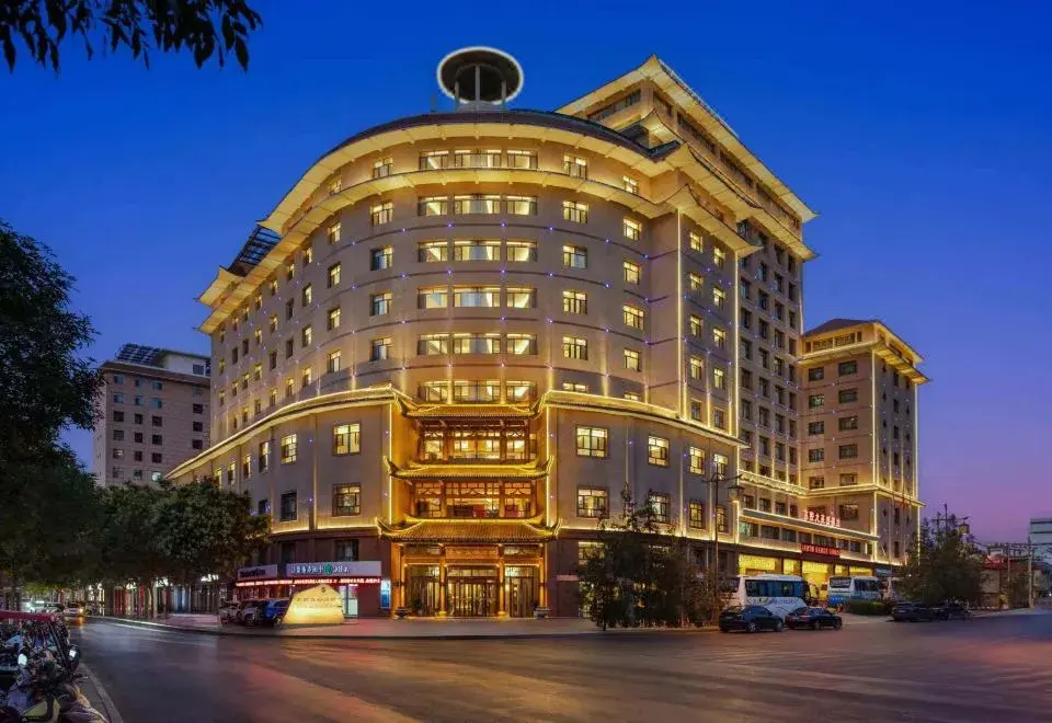 Dunhuang Silk Road Yijun Hotel