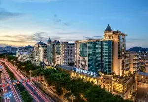 Guilin Xiangshan Fushuiyue Hotel (Elephant Trunk Hill Two Rivers and Four Lakes)