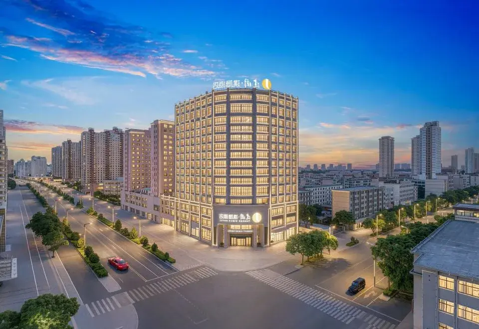 Jianguo HIDDEN Hotel（Zhangye West Station Dafo Temple）