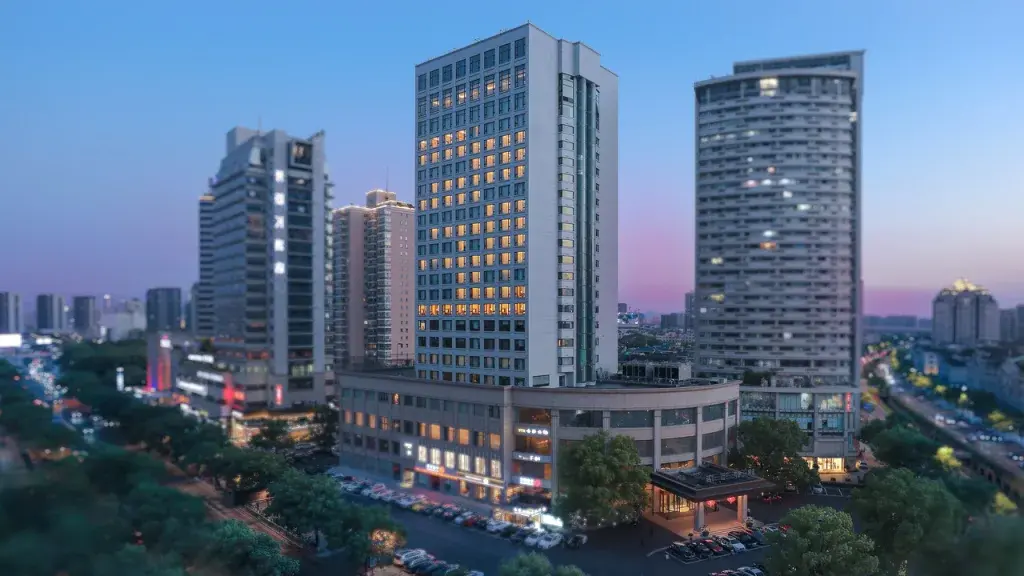 Kingdom Hotel