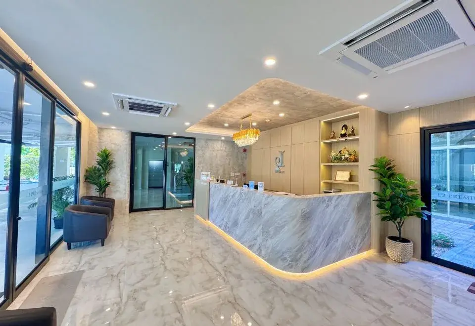 L2 Premium Hotel