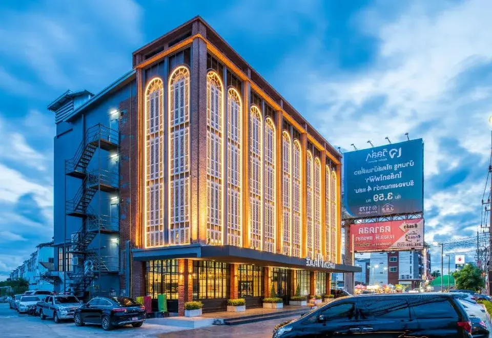 Mayson Place Hotel