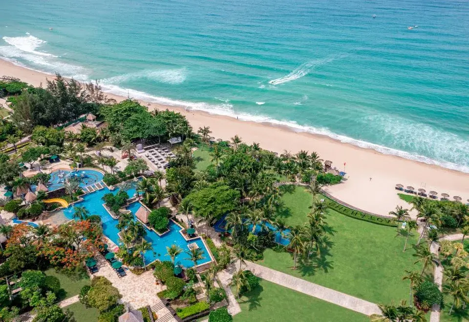 Sheraton Sanya Yalong Bay Resort