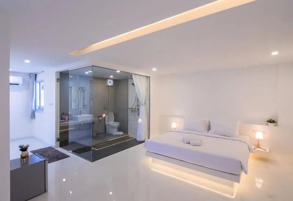 The White Hotel by Charoensri