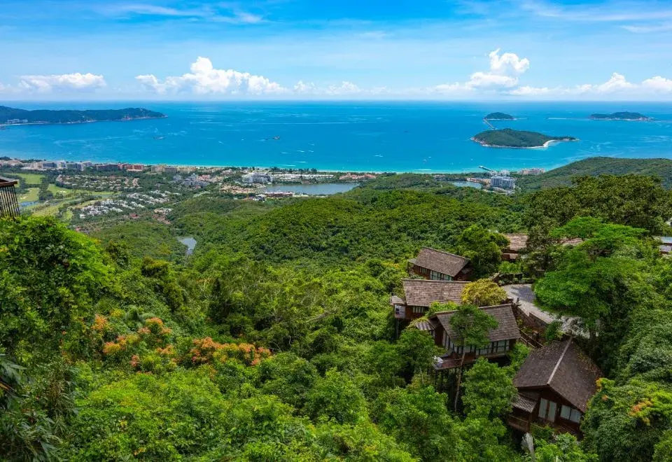 Yalong Bay Earthly Paradise Birds Nest Resort