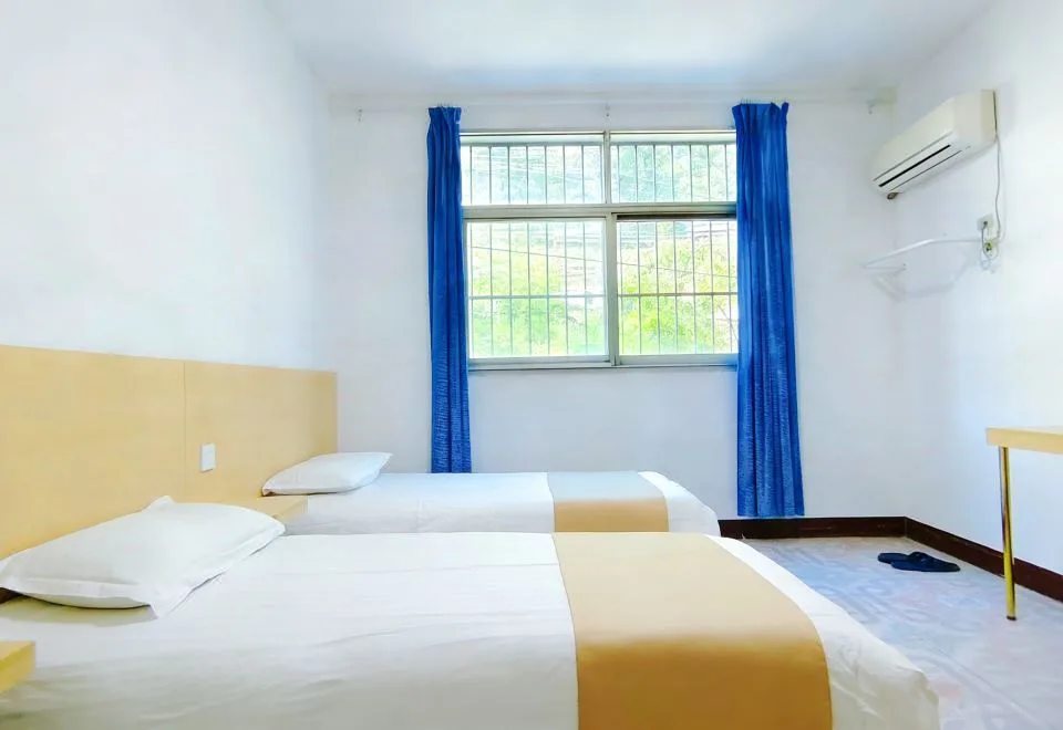 Changfeng Hostel (Huangshan Scenic Area South Gate)