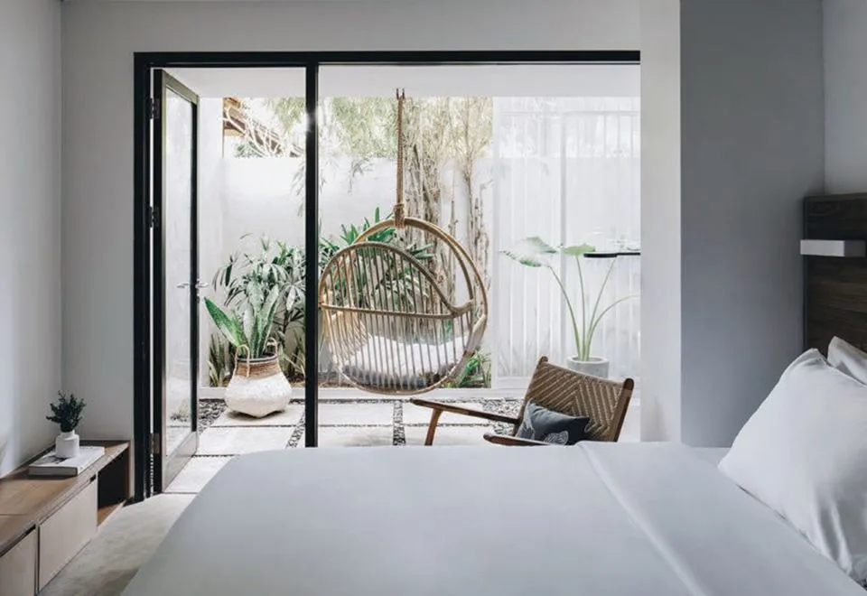 Lloyd’s Inn Bali