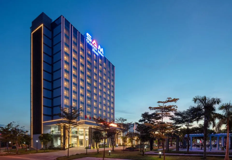 Sam Quang Binh Hotel