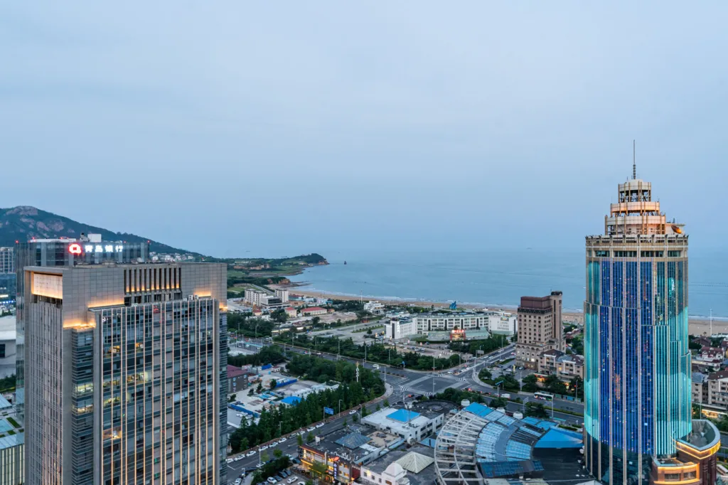 Qingdao Yilan Xinsu Hotel (Shilaoren bathing beach, International Convention and Exhibition Center)