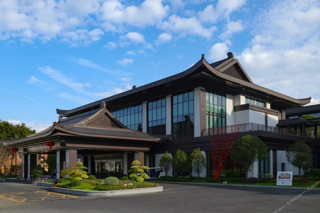 RONGHU HOTEL