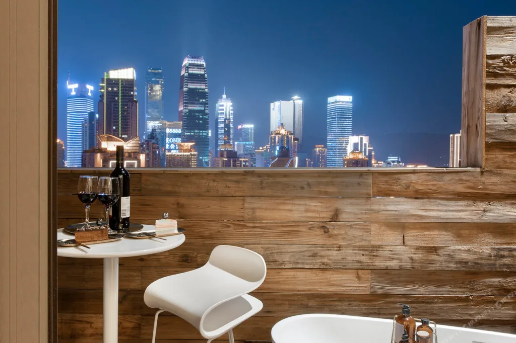 INisle|Skyview Hotel&Bar