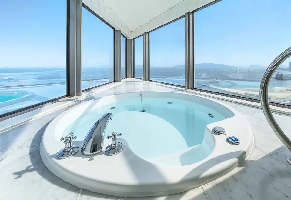 Hilton Fukuoka Sea Hawk
