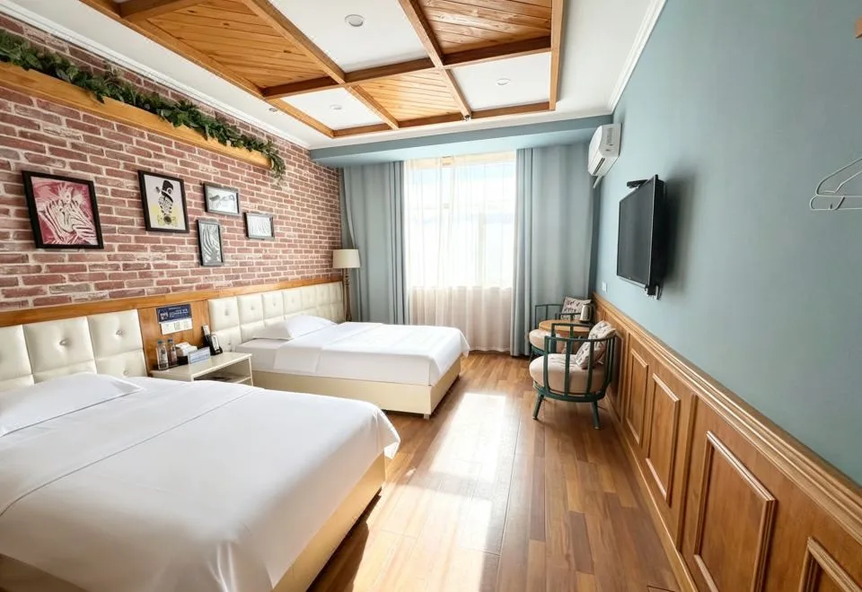 Lvxingji Light Luxury Hotel