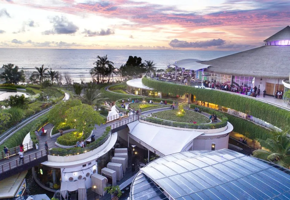 YELLO Hotel Kuta Beachwalk Bali