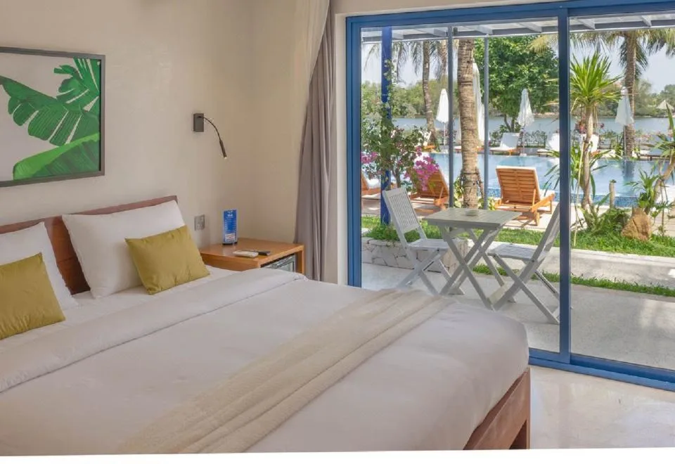 The B Resort