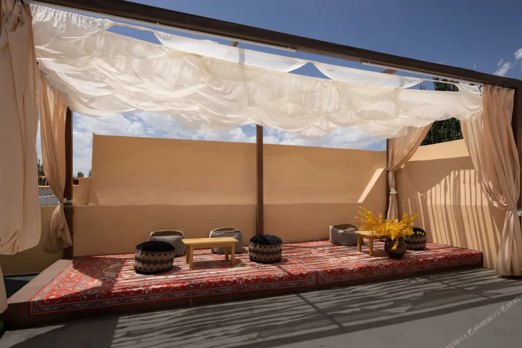 Dunhuang · Kan Sha Yu ·ART STAY(Mingsha Mountain and Crescent Spring Scenic Area Store)