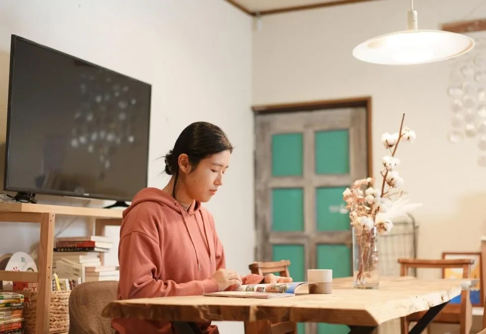 Hostel Ini Kobe & Brun Donut Cafe