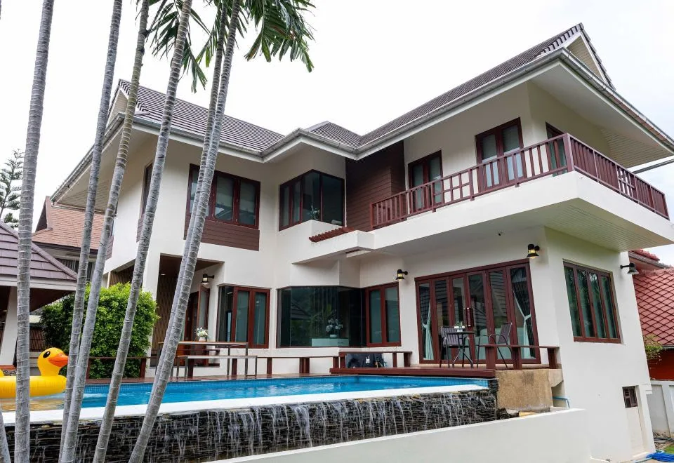 Premium Villa Baan Kinlom Chomlay