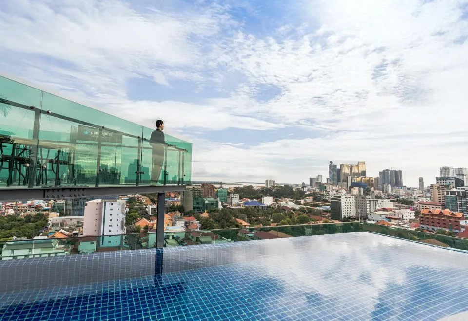 Check Inn Phnom Penh Royal Palace