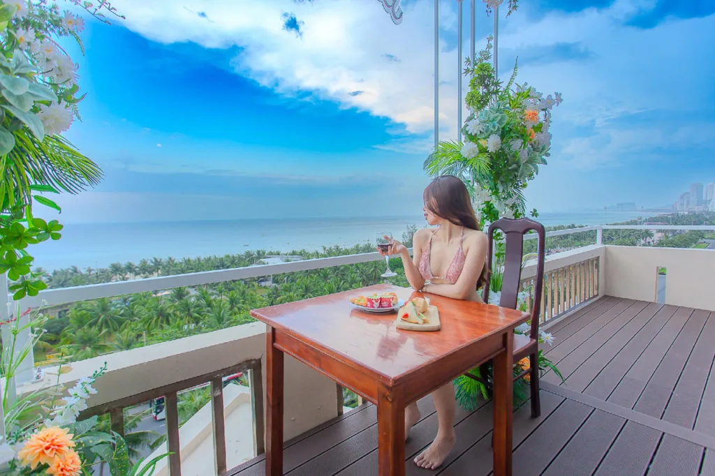 Seavitel Beach Hotel Danang