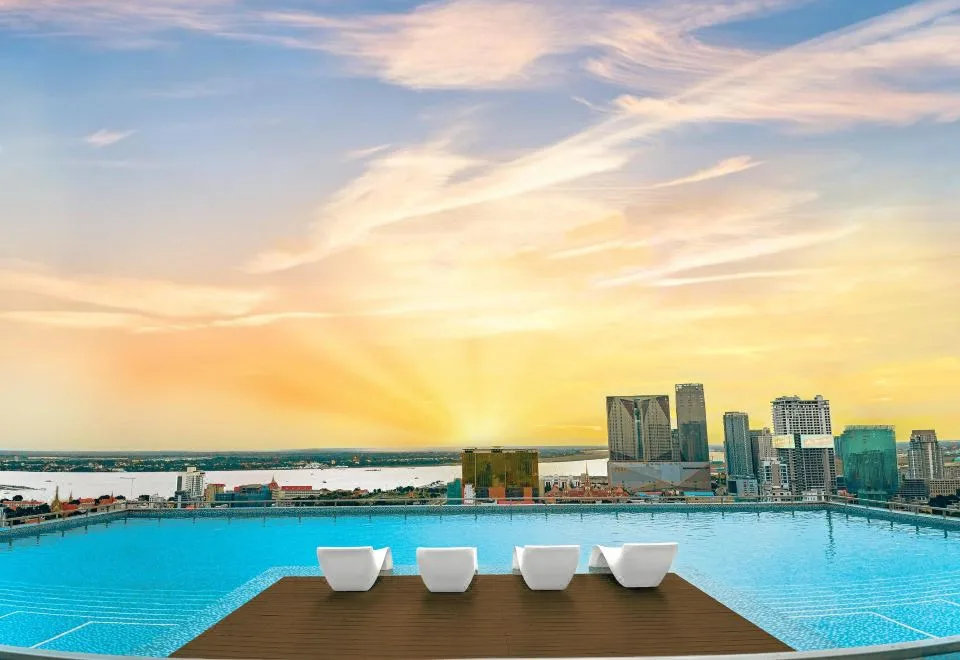 Phnom Penh Infinity Pool Down to $25/N — M Residence