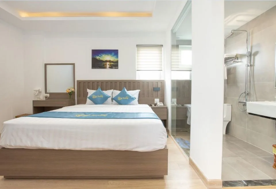Que Huong Hotel