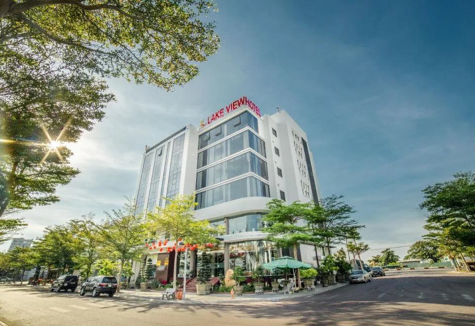 Lake View Hotel