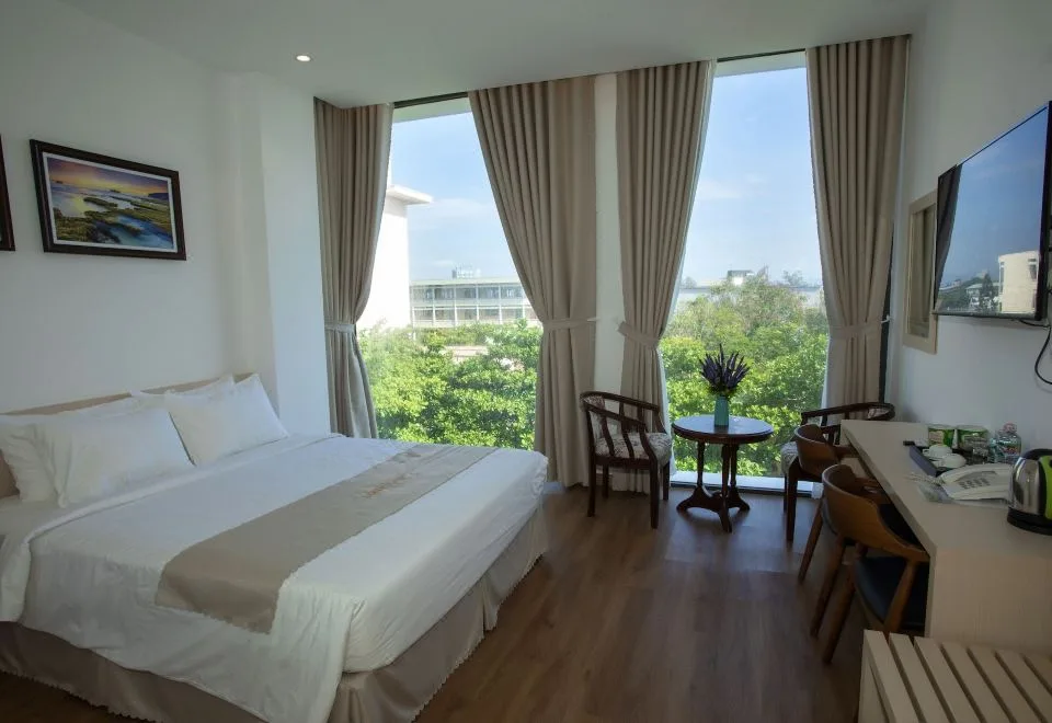 Lucky Hotel