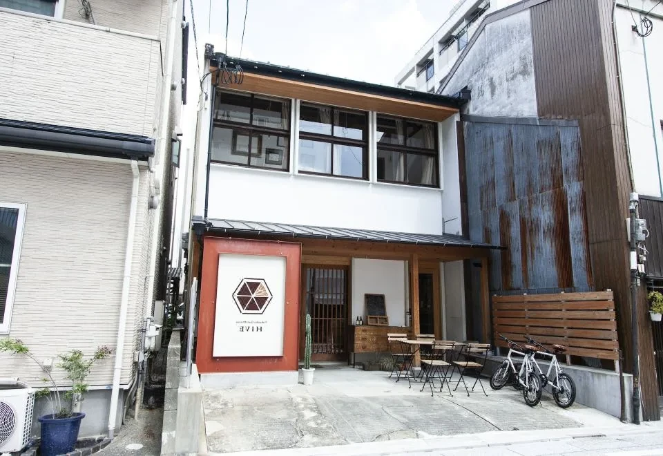 Fukuoka Guesthouse HIVE