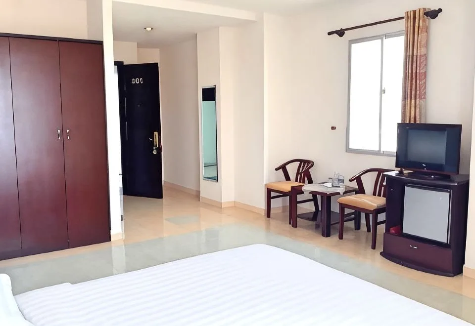 Long Beach Hotel