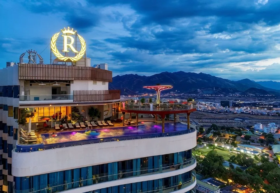 Regalia Gold Hotel