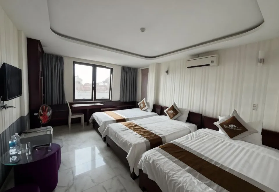 White Rose Hotel