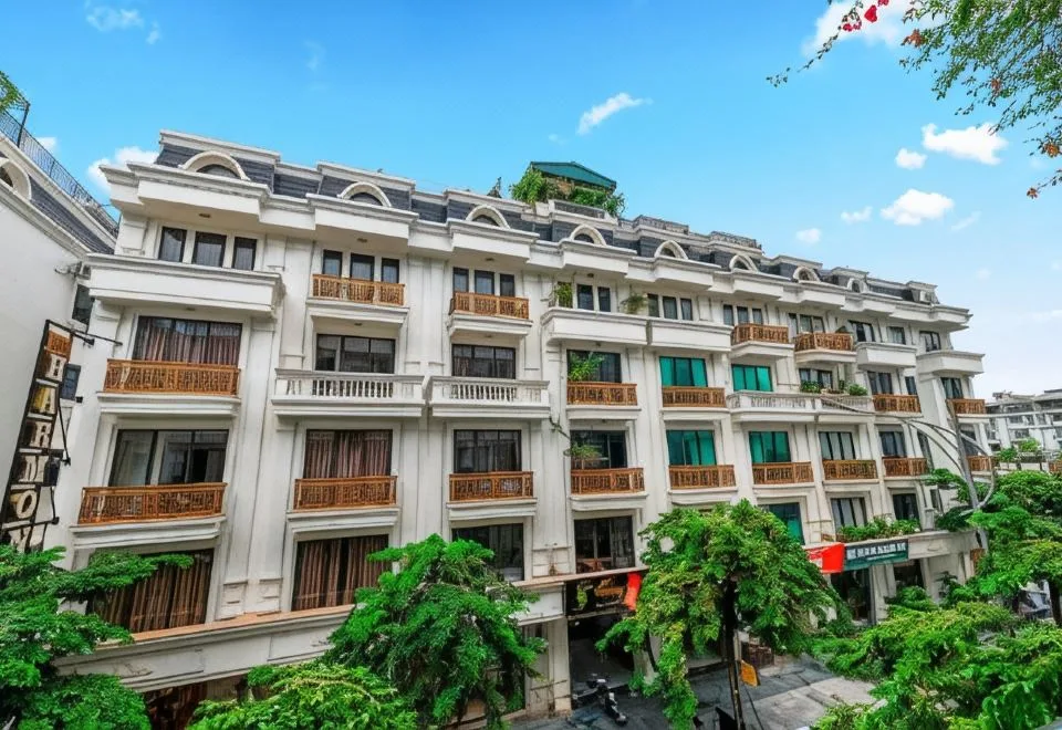 Harmony HaLong Hotel