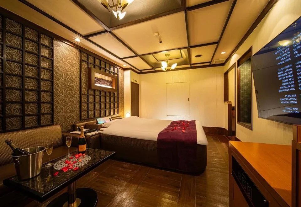 Hotel Metro (Adult Only)