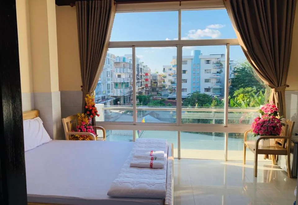 Mekong Rose Hotel