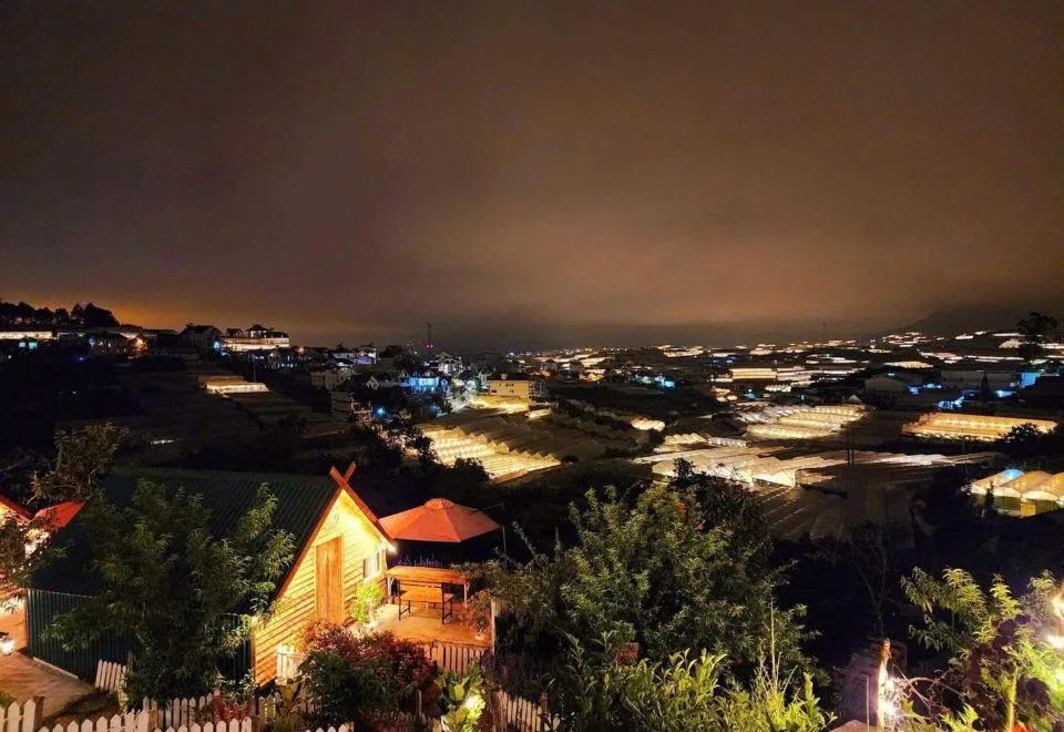 IZA Homestay