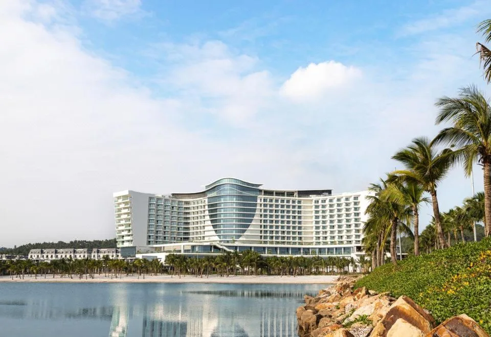 Dream Dragon Resort
