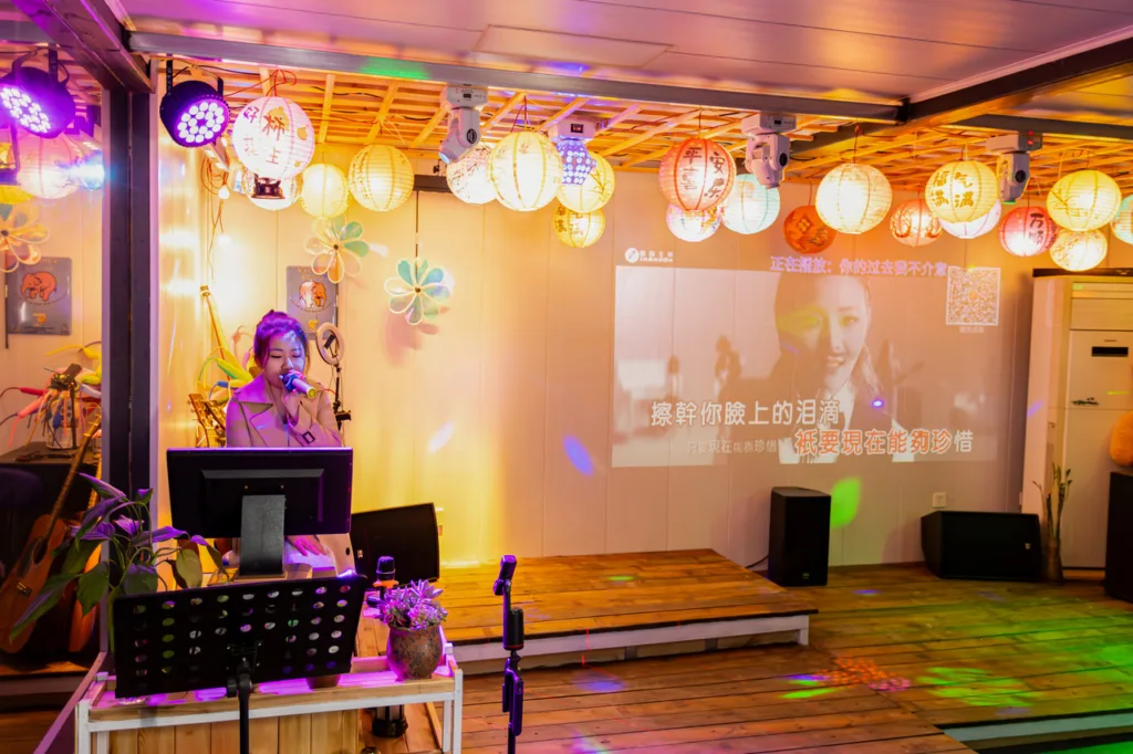 Dengni Liangshu Vacation Apartment WFY LS Hotel (Yangshuo Longtoushan Pier West Street)