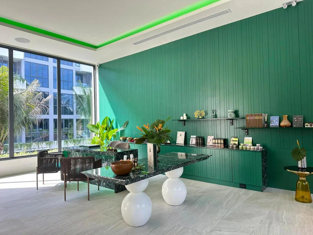 La Green Hotel & Residence