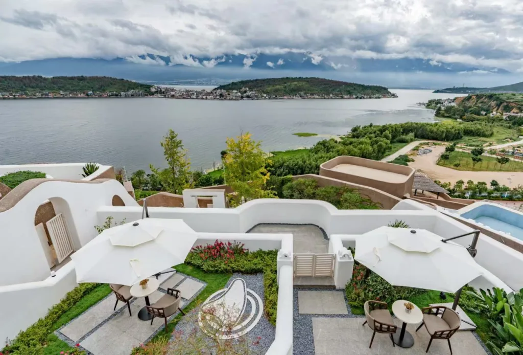 Santorini Cloud National Tide Sea View Resort Dali
