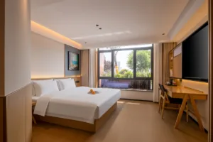 Orange Sea Resort Hotel (Qingdao Railway Station Zhanqiao)